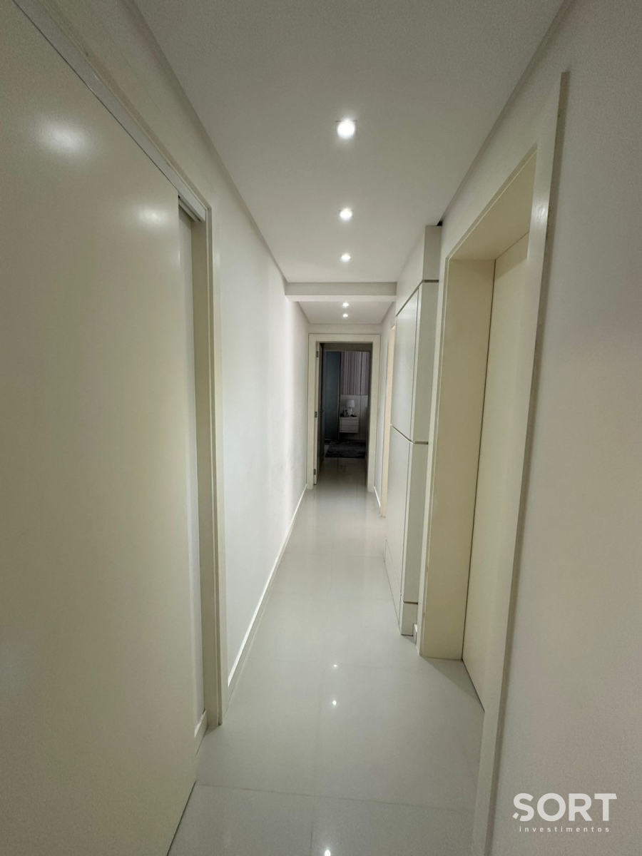 Corredor para dormitórios Apartamento no Edifício Palma de Mallorca quadra mar