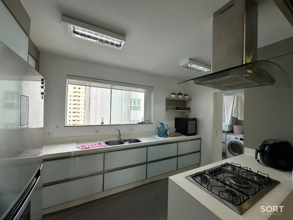 Cozinha Apartamento no Edifício Palma de Mallorca quadra mar