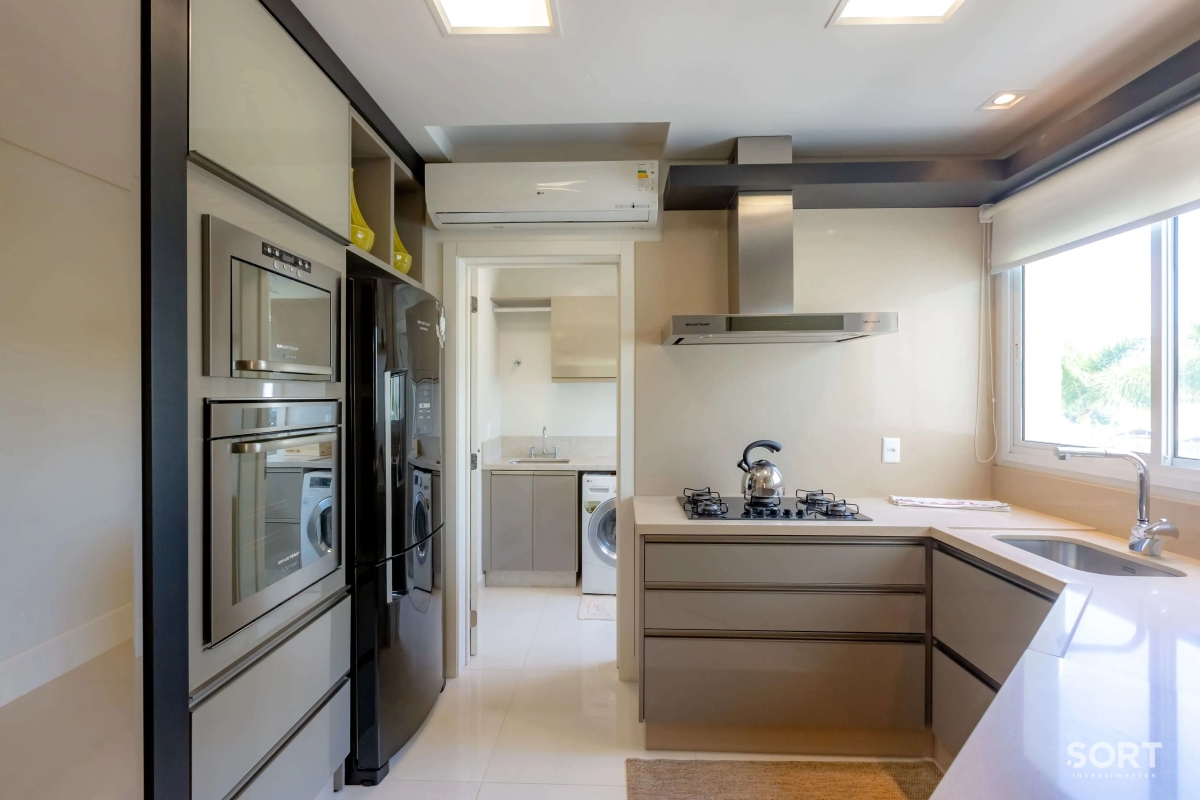 Cozinha apartamento-no-edificio-brava-beach-mobiliado-e-decorado