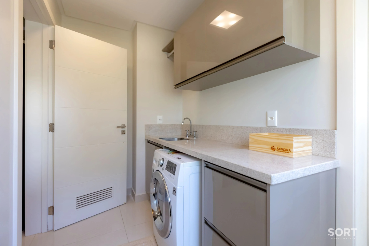 Lavanderia apartamento-no-edificio-brava-beach-mobiliado-e-decorado