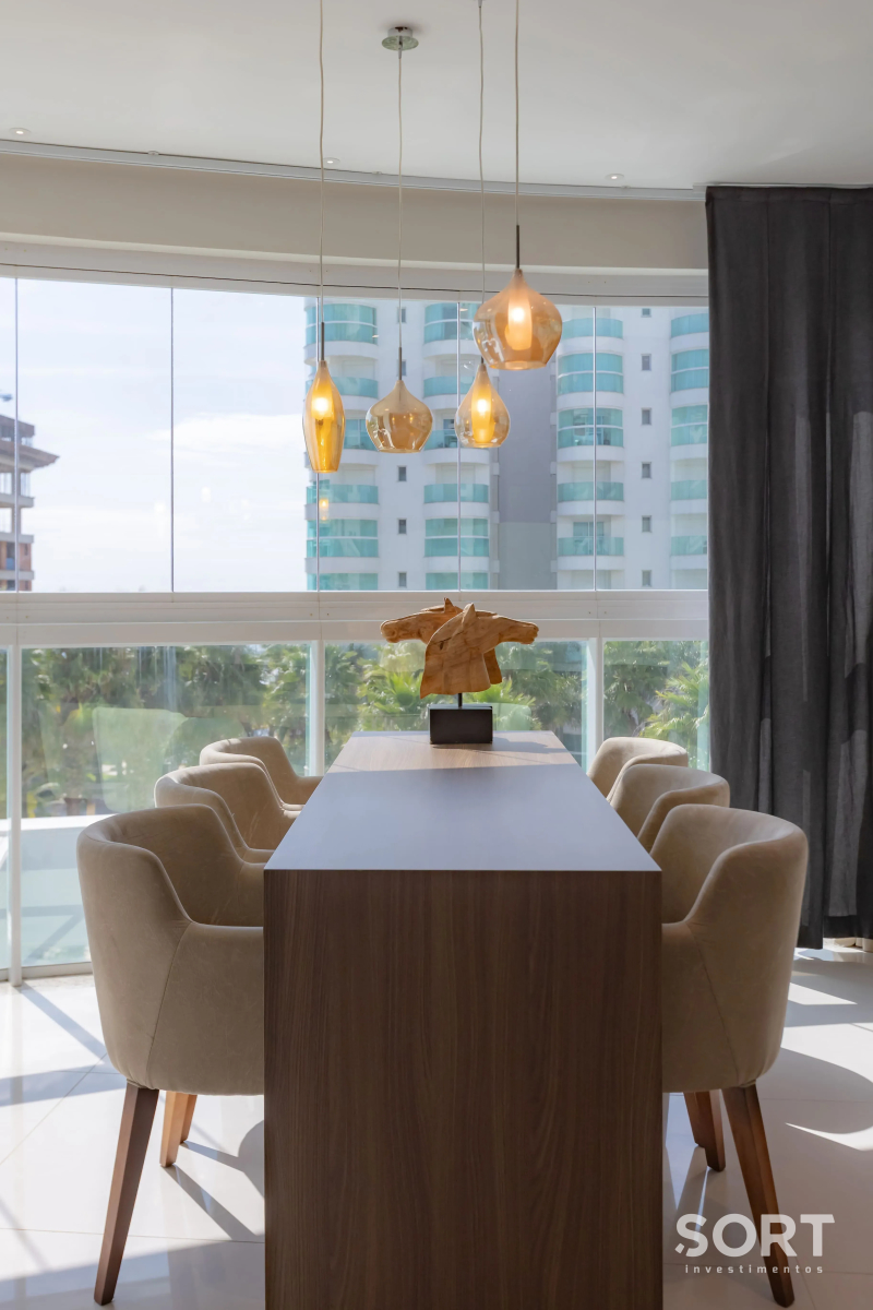 Sala de jantar apartamento-no-edificio-brava-beach-mobiliado-e-decorado