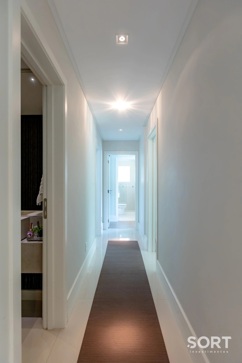 Corredor para dormitórios apartamento-no-edificio-brava-beach-mobiliado-e-decorado