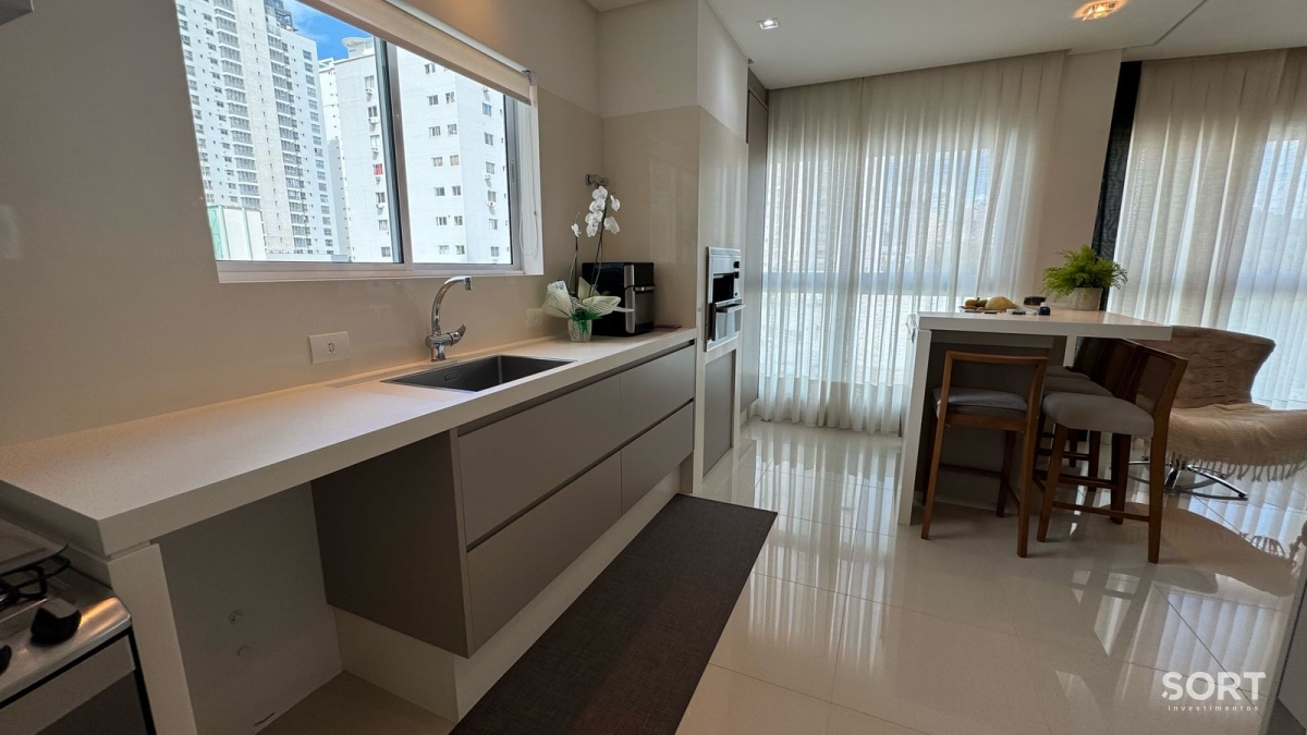 Cozinha Apartamento no Edifício Bosque Belcanto quadra mar
