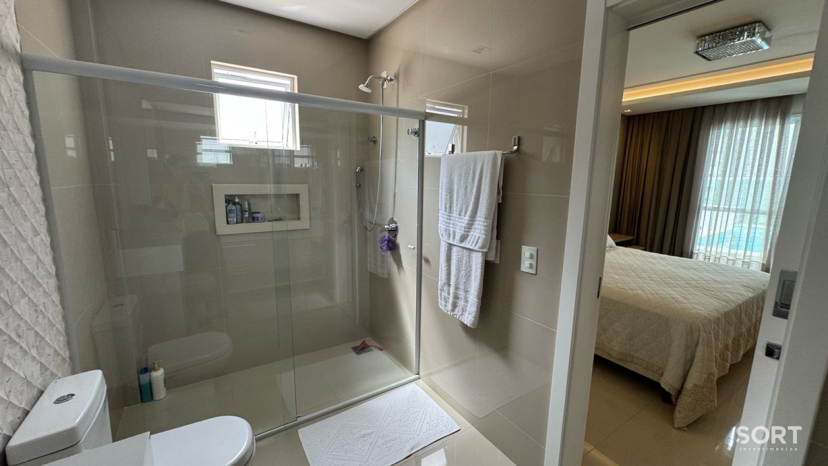 Suíte Apartamento no Edifício Bosque Belcanto quadra mar