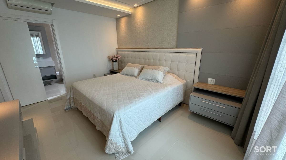 Suíte Apartamento no Edifício Bosque Belcanto quadra mar