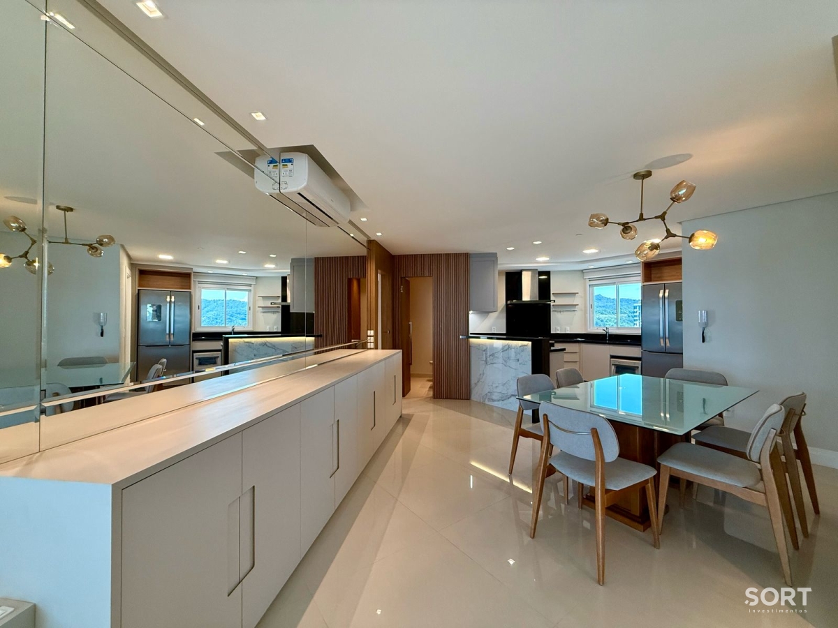 Apartamento no Edifício Infinity Coast mobiliado