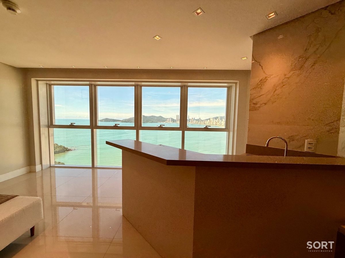 Apartamento no Edifício Infinity Coast mobiliado