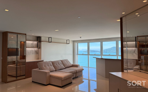 Apartamento no Edifício Infinity Coast mobiliado