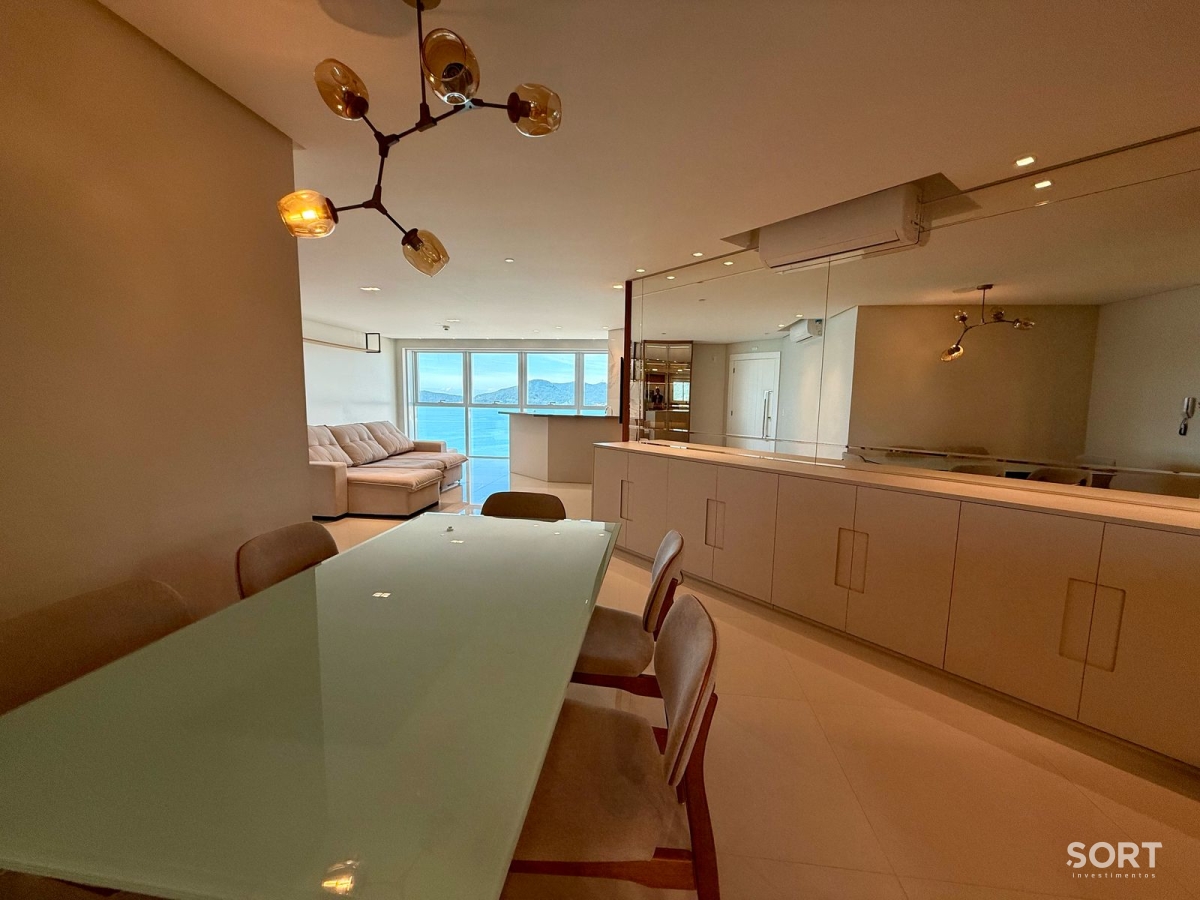 Apartamento no Edifício Infinity Coast mobiliado
