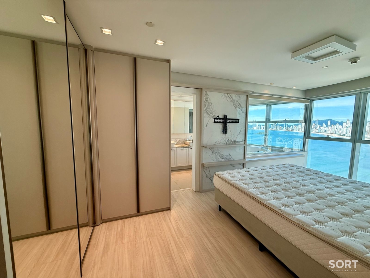 Apartamento no Edifício Infinity Coast mobiliado