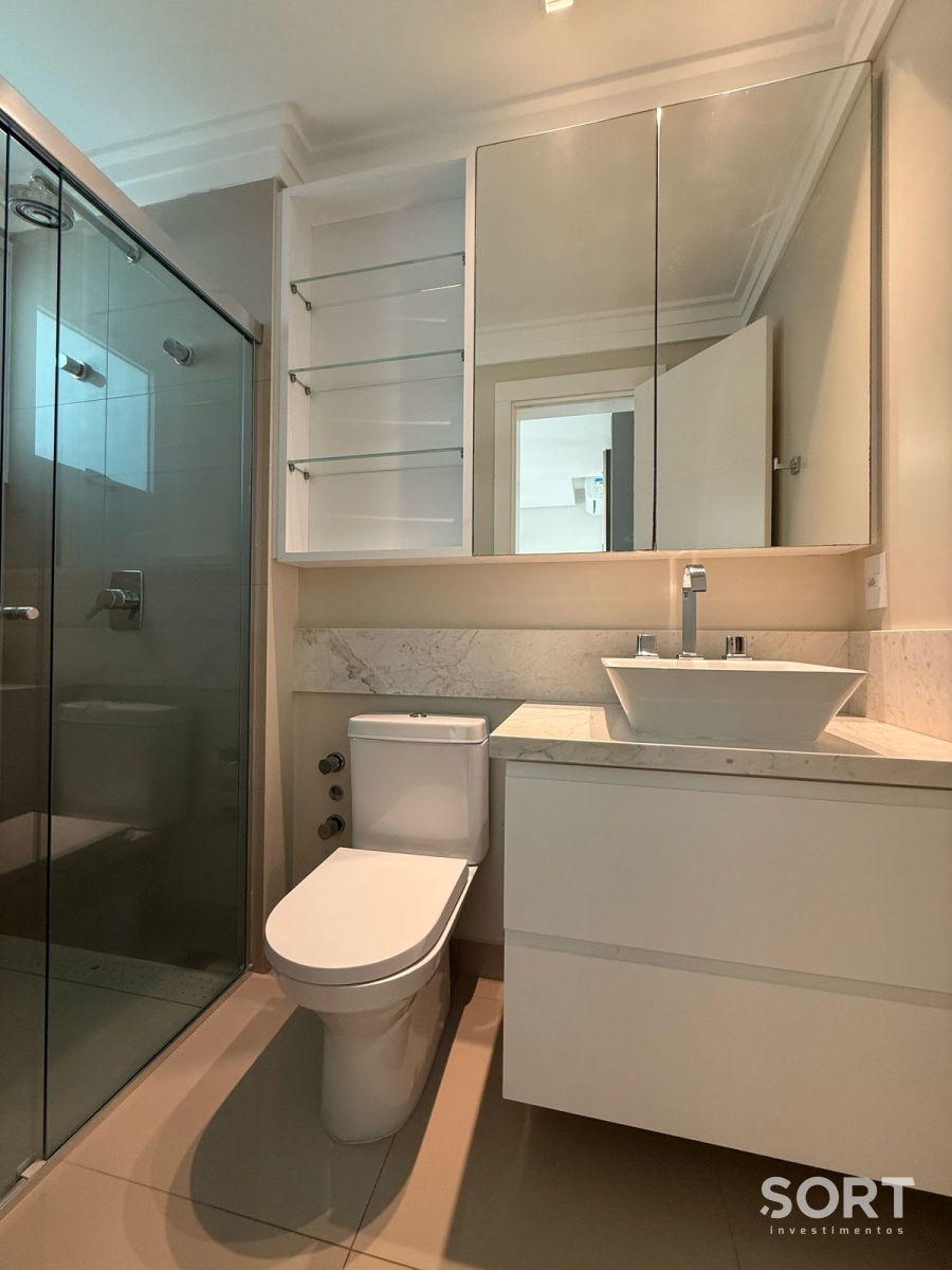 Apartamento no Edifício Infinity Coast mobiliado
