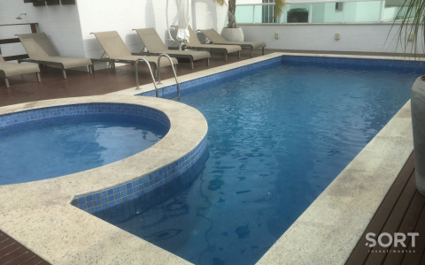 Piscina Edifício Celebration
