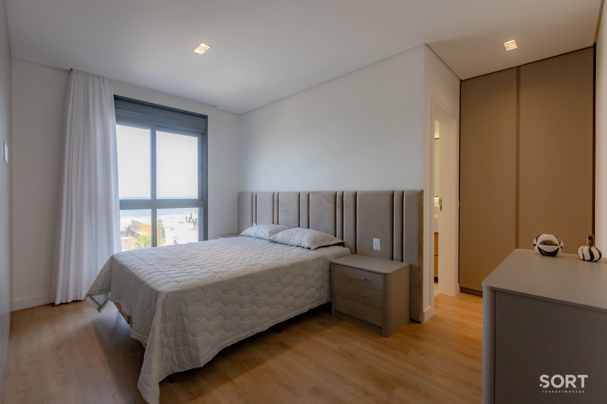 Suíte Apartamento na Praia Brava, Itajaí Mobiliado, decorado, com vista para o mar e piscina privativa