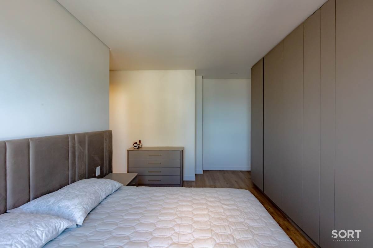 Suíte Apartamento na Praia Brava, Itajaí Mobiliado, decorado, com vista para o mar e piscina privativa