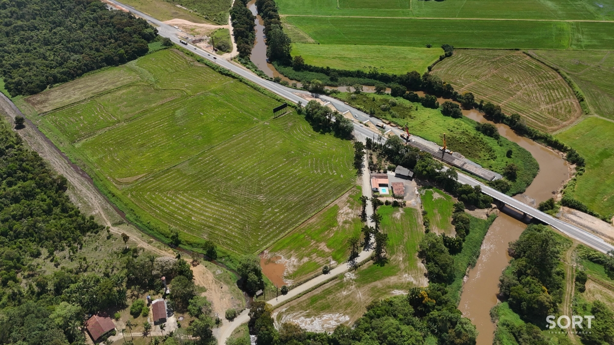 Terreno á venda com 570.000,00 m² em frente a rodovia BR280 em Araquari