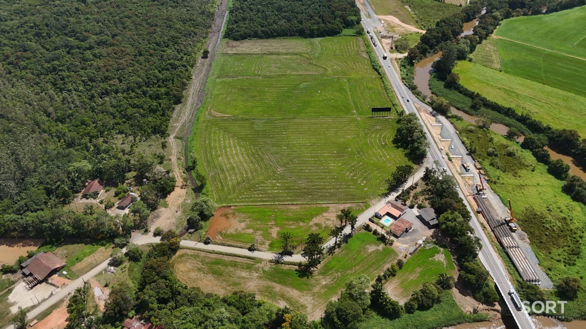 Terreno á venda com 570.000,00 m² em frente a rodovia BR280 em Araquari