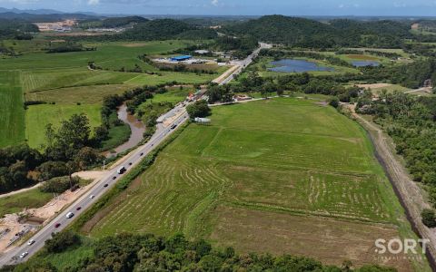 Terreno á venda com 570.000,00 m² em frente a rodovia BR280 em Araquari