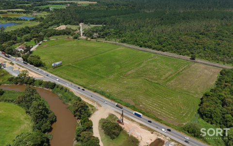 Terreno á venda com 110.000,00 m² em frente a rodovia BR280 em Araquari