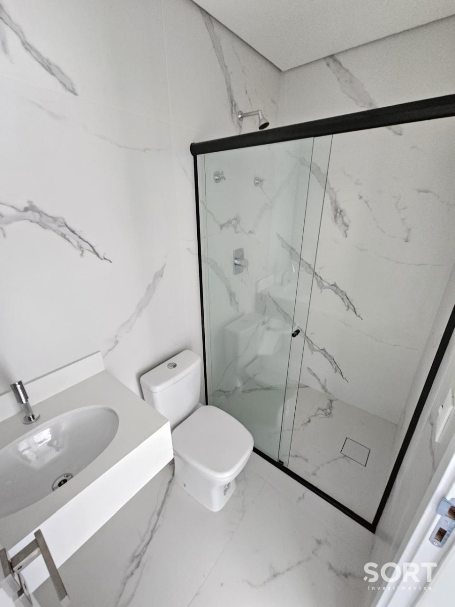 Sanitário Apartamento à Venda no Edifício Portal da Brava na Torre Amores
