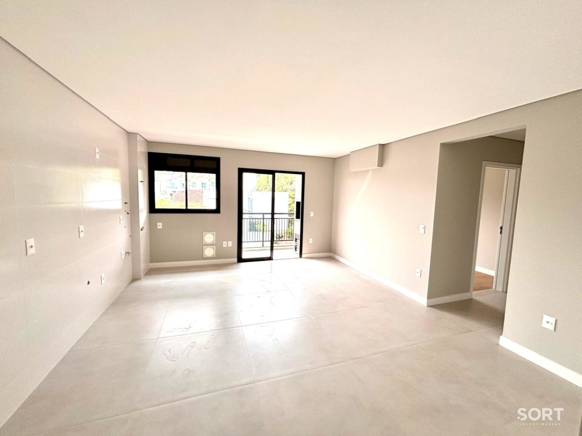 Sala de estar Apartamento à Venda no Edifício Portal da Brava na Torre Amores