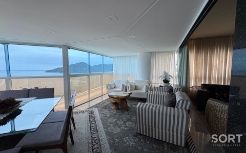 Apartamento no Edifício The Sun Tower frente mar