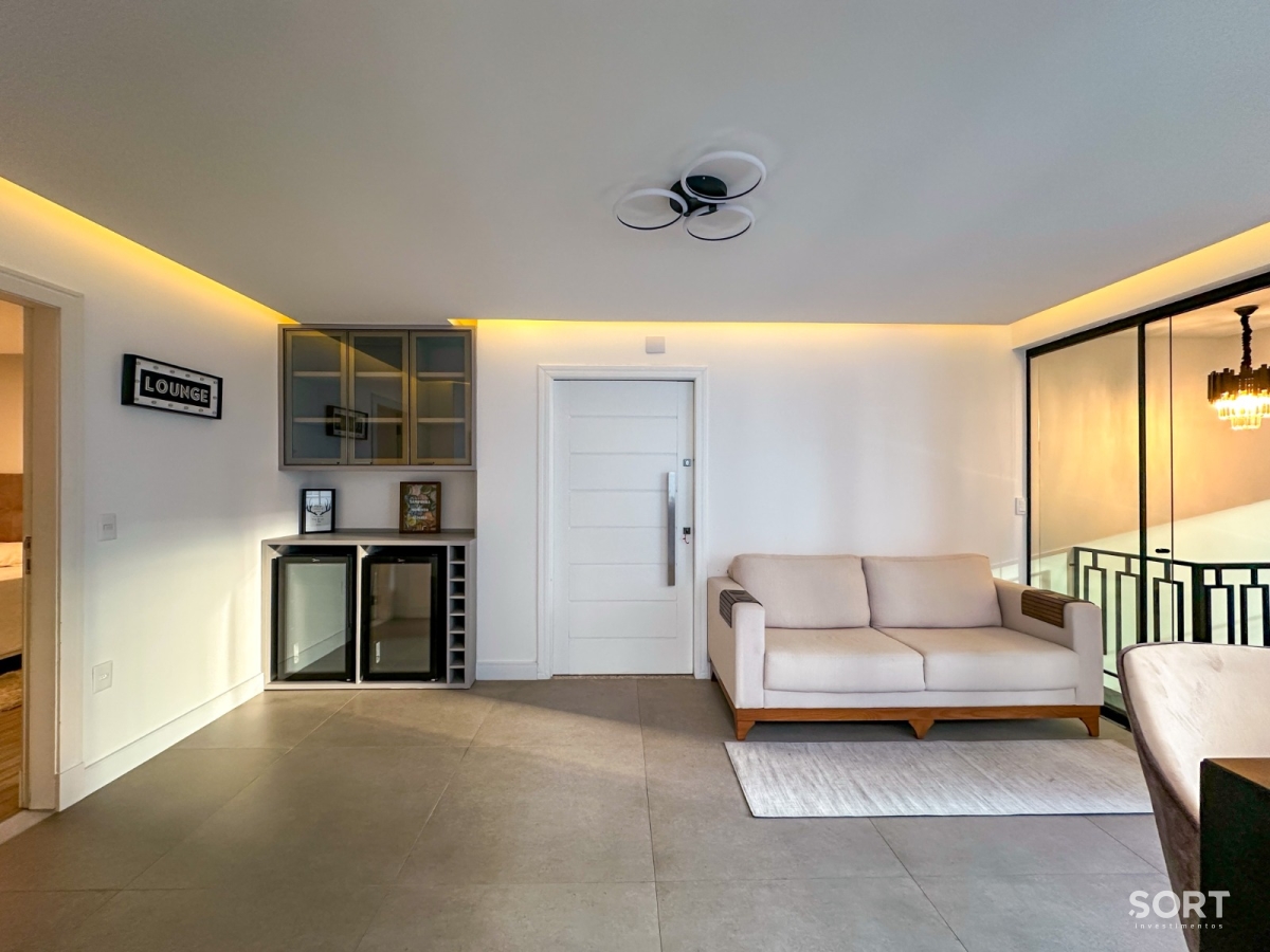 Cobertura Duplex no Edifício Victor Meirelles