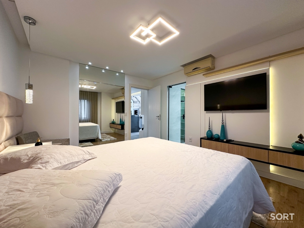 Cobertura Duplex no Edifício Victor Meirelles