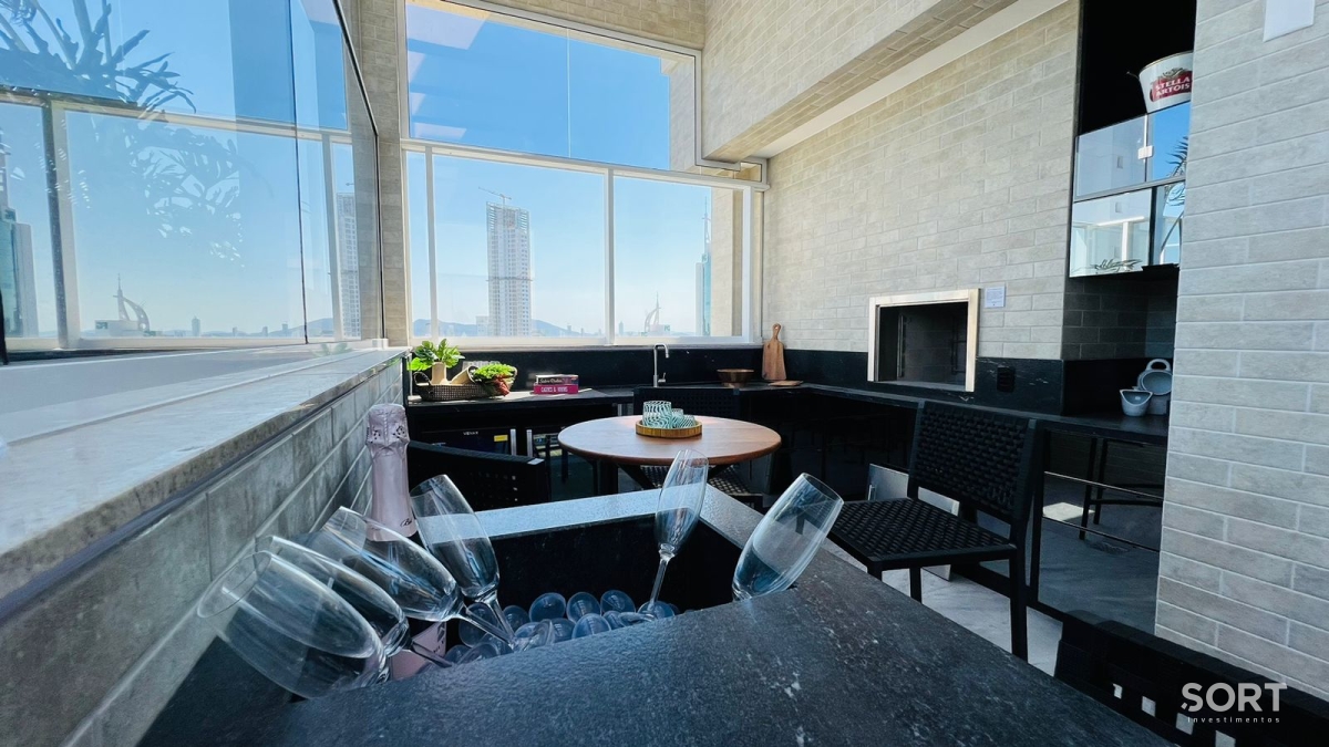 Apartamento Cobertura Duplex no Edifício Hamptons Village