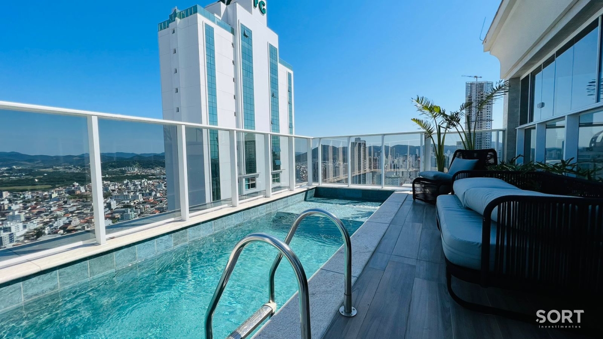 Apartamento Cobertura Duplex no Edifício Hamptons Village