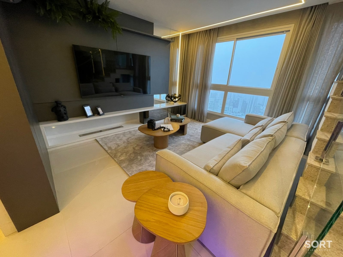 Apartamento Cobertura Duplex no Edifício Hamptons Village