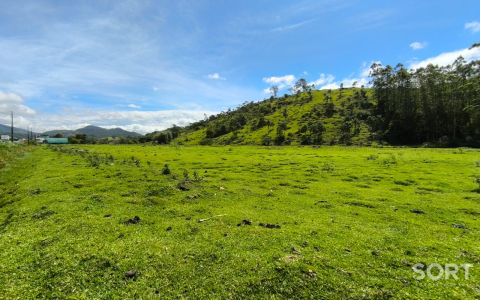 Terreno á venda com 14 hectares em Canto da Penha, Garopaba