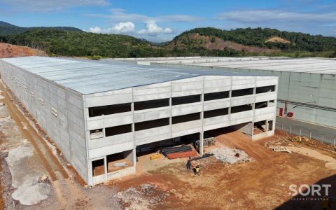 Galpão Logístico á venda de 500 m²