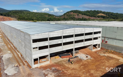 Galpão Logístico á venda de 500 m²