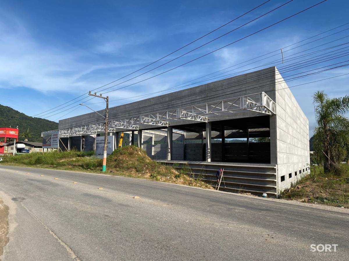 Galpão Logístico á venda de 5.200 m²