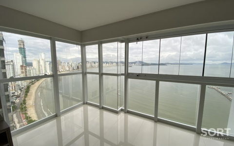 Apartamento Frente Mar no Edifício Ibiza Towers