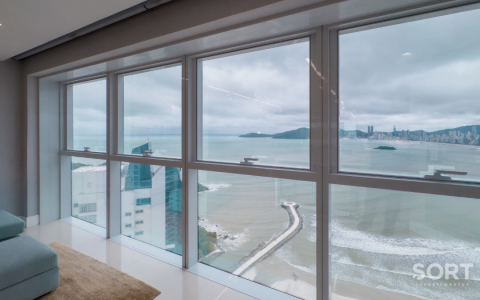 Apartamento à venda no Infinity Coast em Balneário Camboriú