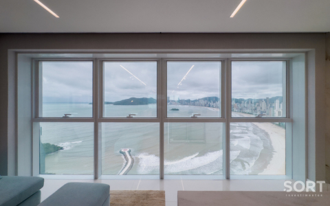 Apartamento à venda no Infinity Coast em Balneário Camboriú