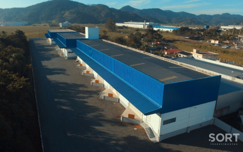 Galpão logístico para locação em Navegantes