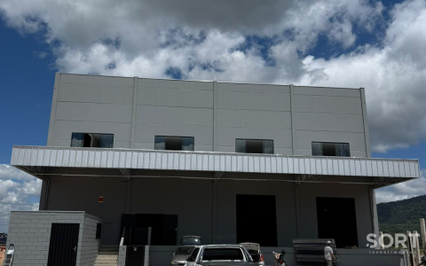 Galpão logísitico para locação de 1.121,75 m2
