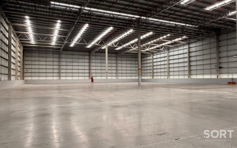 Galpão logístico com  4.650 m² em Itajaí