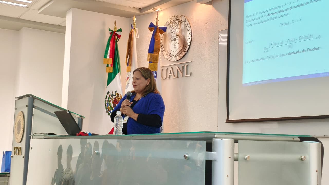 La algebrizabilidad de ecuaciones diferenciales, conferencia de la 7a Semana de las Matemáticas