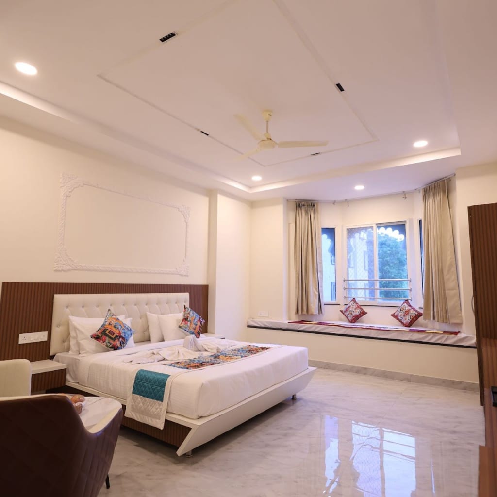 Places Near Hotel Mount View Inn, Udaipur