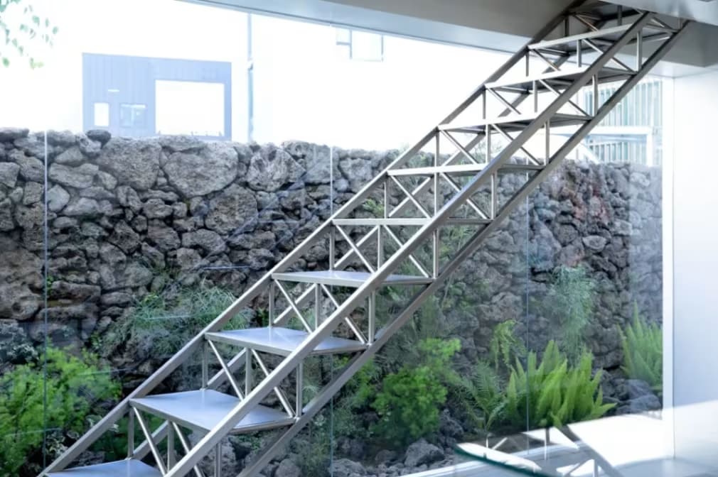 thisisneverthat Jeju Flagship Store