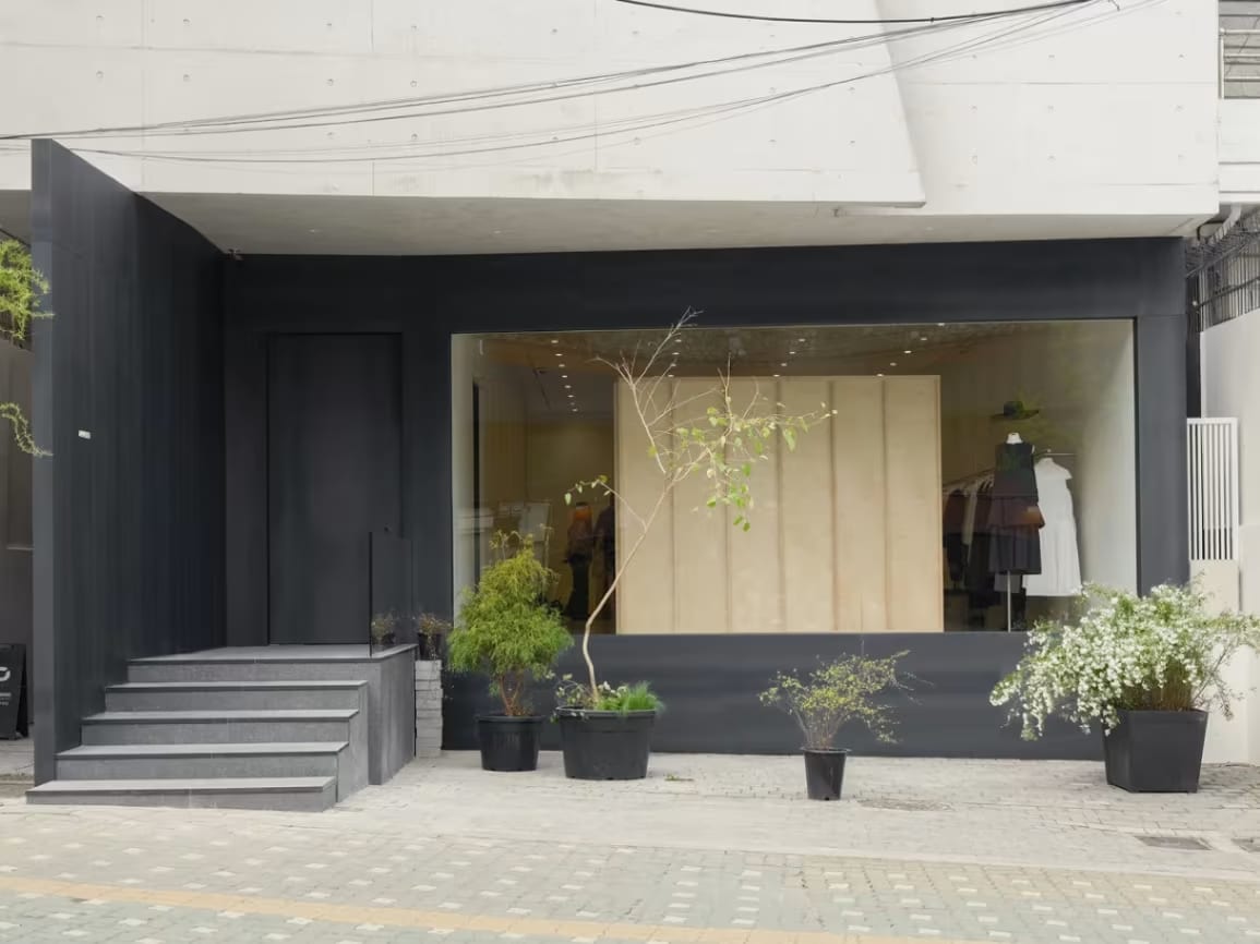AMOMENTO HANNAM STORE