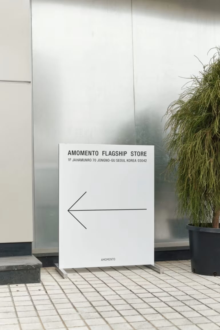 AMOMENTO FLAGSHIP STORE