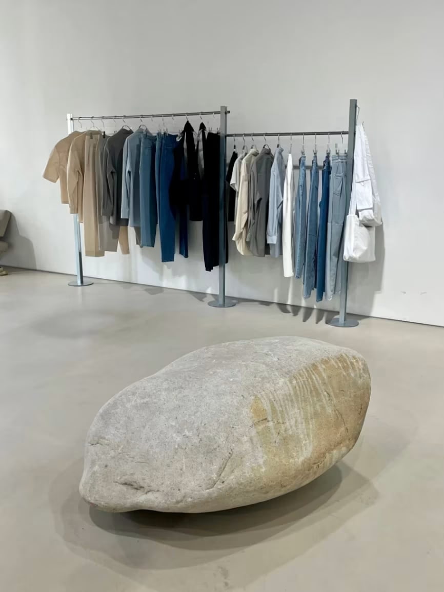 AMOMENTO FLAGSHIP STORE
