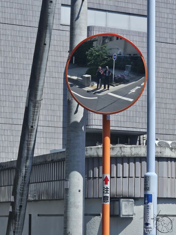 The link to the image is broken, check the filename