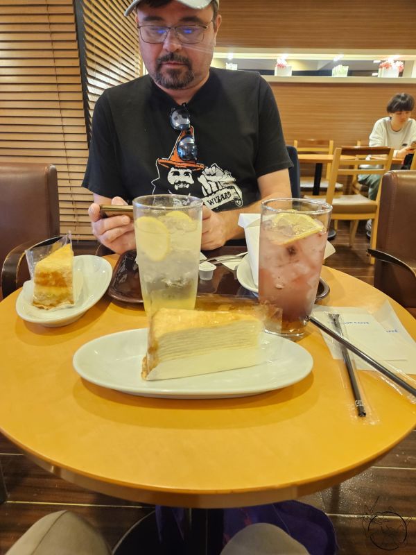 The link to the image is broken, check the filename