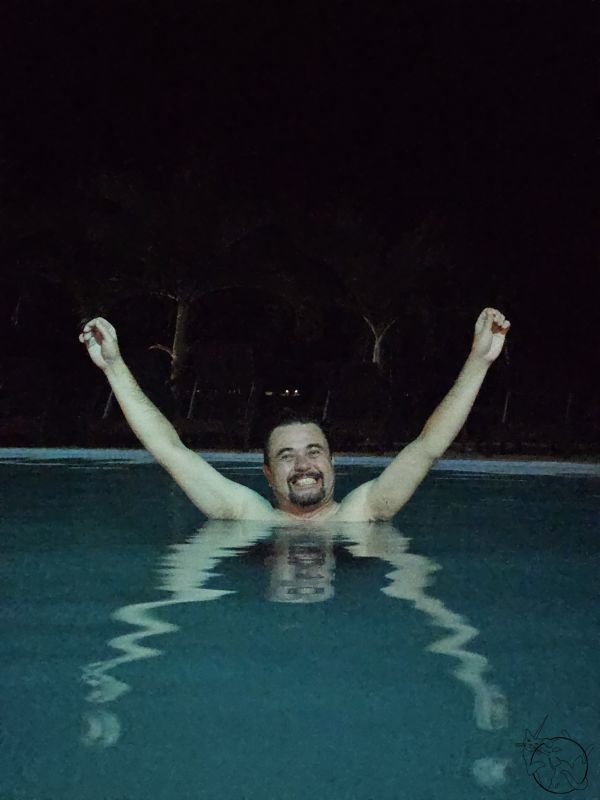 The link to the image is broken, check the filename