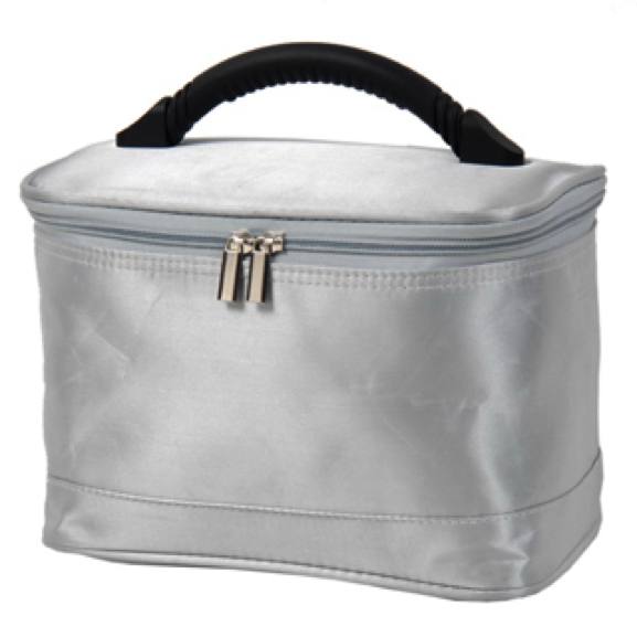 תיק איפור וכלי רחצה – בלו - תמונה 2